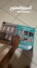 4 نظمّي ملابسك بأناقة وذكاء مع ستاند الملابس المعدني المتعدد الوظائف! خلي غرفتك مرتبة بأقل مجهود