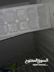  19 ثلاجه مكتب صغيره بحاله الوكاله