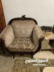  14 طقمين كنب بحالة ممتازه للبيع