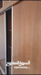  18 اثاث صالون سيدات مستخدم اجنبي بحاله جيده جدا وخزانه كبيره سحاب وابواب خشب