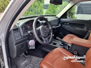  5 بحالة الوكاله جيب ليبرتي 2011، فحص كامل، 4X4