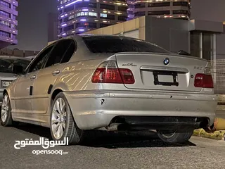  6 BMW 330i.. مديل 2001