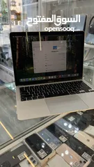  1 MacBook Air 2020 M1 / Battery : 92% 8G ram / 256GB