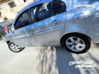  10 هونداي اكسنت دب مديل 2006  قير عادي سياره نظيفه