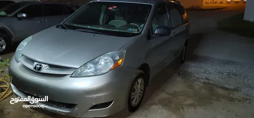  4 Toyota Sienna