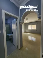  2 شقة طابقية فارغة للبيع في الرابية - ref : 14569