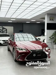  14 لكزس ES 350 2019 بانوراما فول اوبشن كالجديدة في النظافة بلون مميز