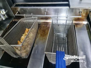  11 مطعم للبيع يعمل بشكل ممتاز جدا