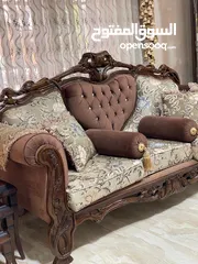  2 طقم كنب 7 مقاعد شبه جديد مع طربيزات