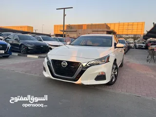  15 Nissan altima gcc 2020 v4 2.5L