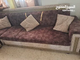  7 عفش للبيع مستعمل بحالة جيدة يحتاج لغسيل
