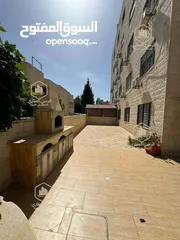  8 شقة / للايجار / فاخرة / ارضية مع حديقة / خلدا / 250 متر