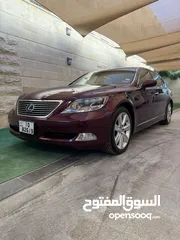  5 لكزس LS600