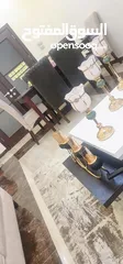 6 طقم كنب وطاولة سفره تفصيل نخب شبه جديد