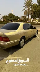  3 لكزس LS400 للبيع