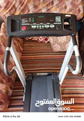  9 للبيع جهاز جري مشي ترميدل ممتاز شغال يحمل وزن 160 لايوجد فيه أي اعطال