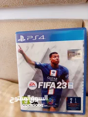  2 ديسكات بلاستيشن 4 بحالة ممتازة للمعني يتواصل معي