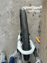  6 بسكليت للبيع أو للبدل على بسكليت كهربه أو سكوتر  بركات فحمات امامي وخلفي  السعرات 8 خلفي و 3 امامي