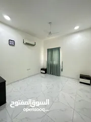  24 فيلا واسعة مفروشة جزئيا للإجار المعبيلة السابعة Flat for rent in good location