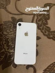  1 iPhone XR..