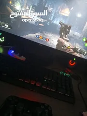  7 PS 4 PRO 1000 GIGA مع ايدين اصليات  والسعر نهائي لو سمحتو الجهاز صلاة النبي ما بشكي من اشي