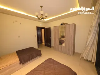  11 شاليه ومزرعه للايجار