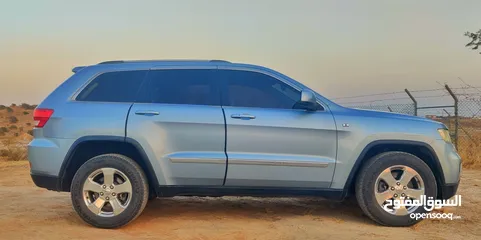  9 Jeep Grand Cherokee 2013