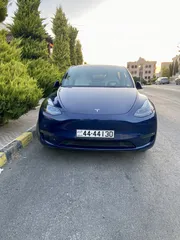  4 Tesla Model Y Dual Motor