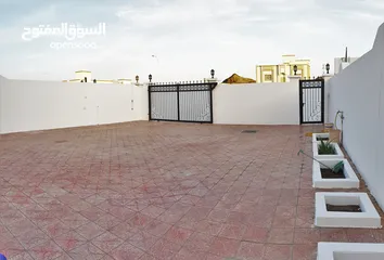  5 للبيع فيلا راقية بمدينة النهضة 7 ، أول خط بشارع الرحبة