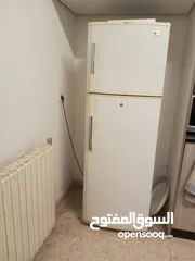  2 ثلاجه و غساله للبيع