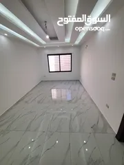  16 بالاقساط من المالك طابق ارضي 150م + حديقة 130م (مدخل مستقل + كراج خاص) في شفابدران - دوار التطبيقية