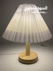  6 مصباح جانبي للمكتب او السرير بثلاثة الوان  للبيع desk or side lamp with three Color for sale