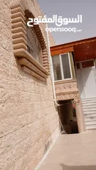  2 فيلا مميزة مع رووف   للاستثمار والايجار قريبة من شارع المطاعم وبالقرب من مدينة الجبيهة الترويحية