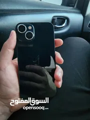  2 ايفون وكاله مع الكرتونه بطاريه 100 مكفول سنه تقريبا ولا خشط البيع