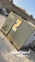  2 ضواغط اطلس صناعية كاتم شبه جديد