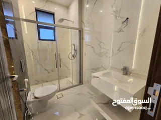  23 شقة طابقية فاخرة للبيع في عبدون  ref : 14383