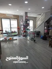  7 محل للبيع بالخلو