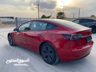  8 Tesla Model 3 2021