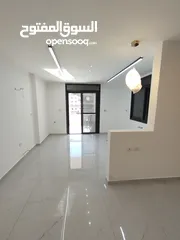  5 شقة للبيع في عين مصباح