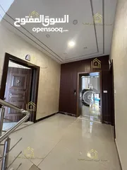  2 لم تسكن - سوبر ديلوكس - 4نوم 2ماستر - ارضية - ترس واسع - قرب الخدمات العامة