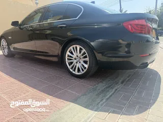  12 بي ام دبليو 550i  2011 وكالة عمان بدون حوادث  للبيع او المبادله مع موديل جديد مع دفع الفارق