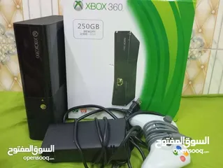  3 Xbox 360 مستعمل شي خفيف ويا 3 يدات