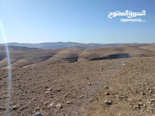 10 قطعة ارض 3دونمات ونصف فقط  مطلة ومرتفعه واصل جميع خدمات شرق جرش دحل