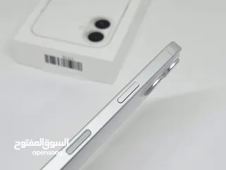  29 IPhone 16 256G 100% Battery + click iOS keyboard