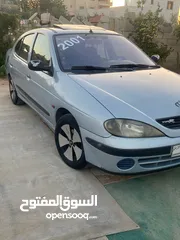  1 رينو ميجان 2001فحص نضيف للبيع او للبدل علا هيونداي سنتافي