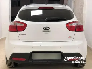  2 كيا  برايد على الكاش 33000.  2013 ترخيص 2013  جير عادي  محرك ديزل 1400cc turbo  فل اضافات  فتحه س