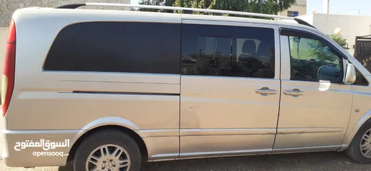  4 باص مرسيدس خمس ركاب