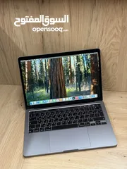  1 MacBook Pro 2022/ M2-Chip/ 512 SSD/ 8 RAM