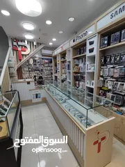  1 بضاعة محل للبيع