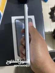  5 iPhone Xr white colour